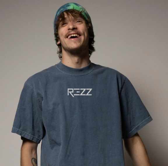 Rezz embroidered oversized faded t-shirt