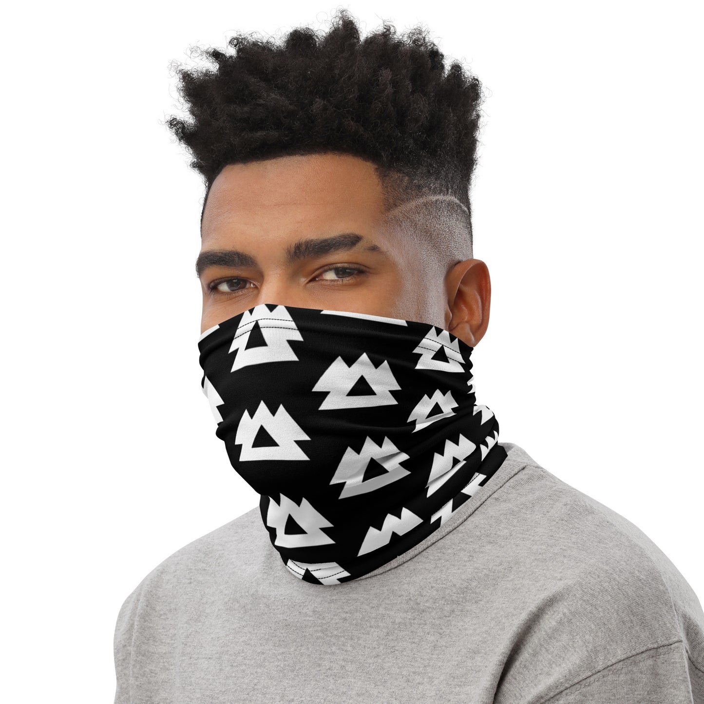 wakaan neck gaiter